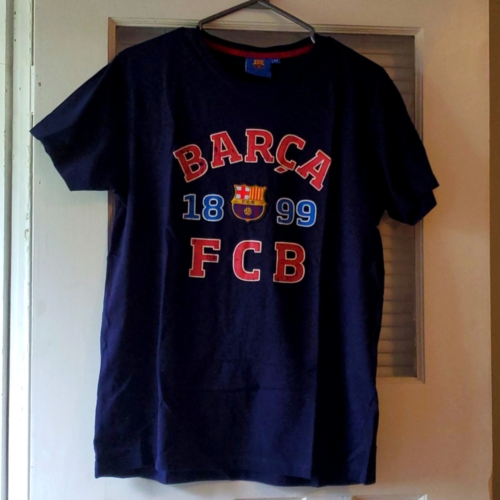 FC Barcelona Men's T-shirt - Medium